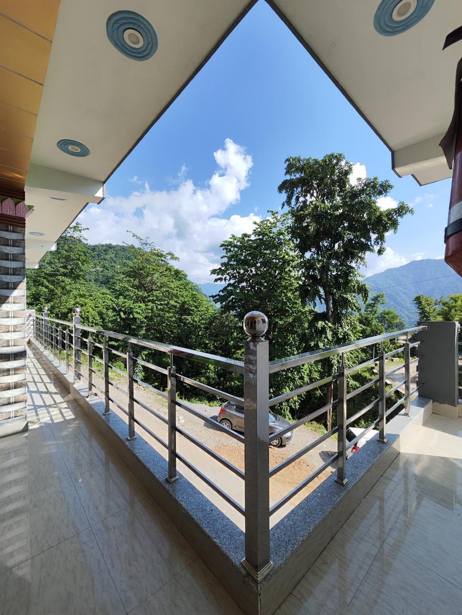 רישיקש Nature Villa מראה חיצוני תמונה